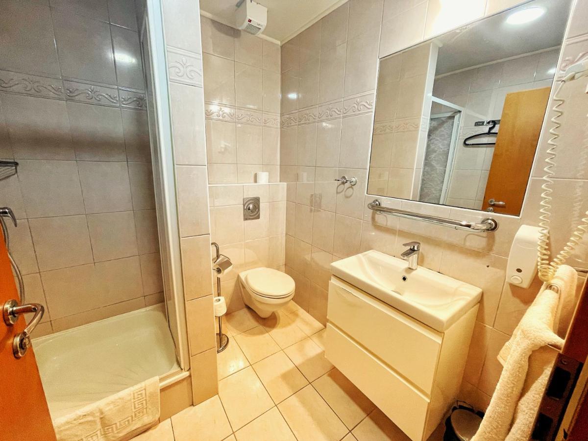 Hotel Alkotmany Vendeghaz Sárvár Exterior foto